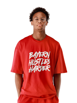 Футболка Hustles Harder