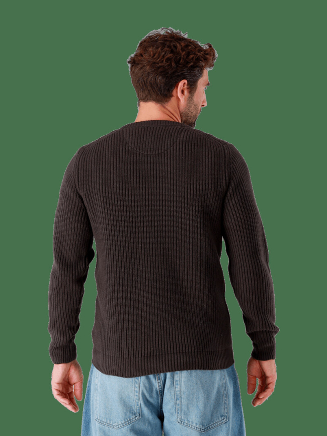 Мужской вязаный свитер домашний