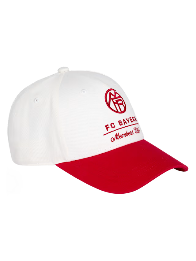 Бейсболка Members Club