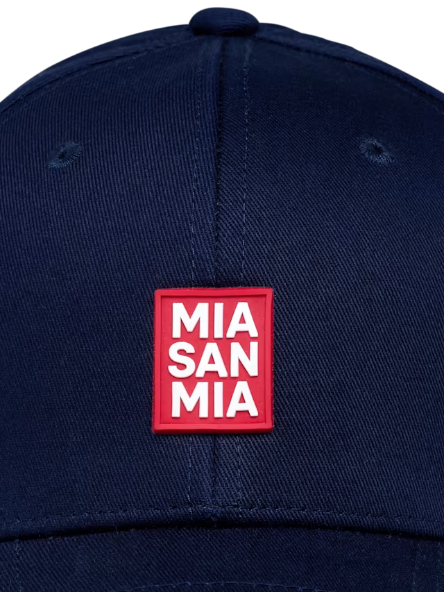 Бейсболка Mia san mia